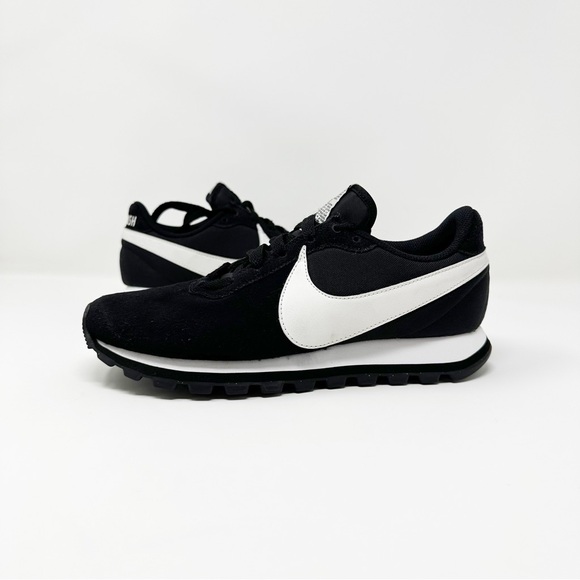 Nike O.X Black Suede with White Leather Swoosh Sneakers sizeW7 - Picture 1 of 8